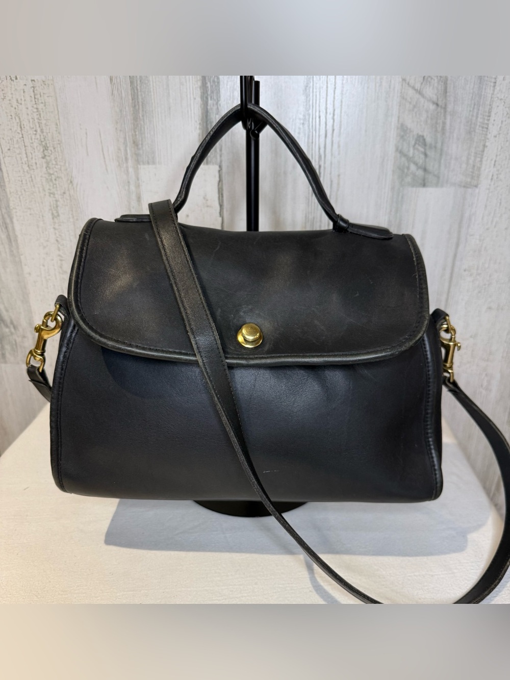 Coach Vintage Crosby 1993 5136 Made in USA Twist Lock Closure All Original
